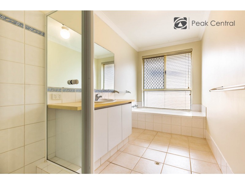 36 Brenchley Drive, Atwell WA 6164