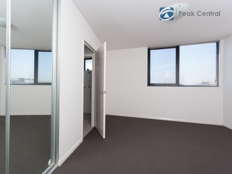 32/20 Signal Tce, Cockburn Central WA 6164