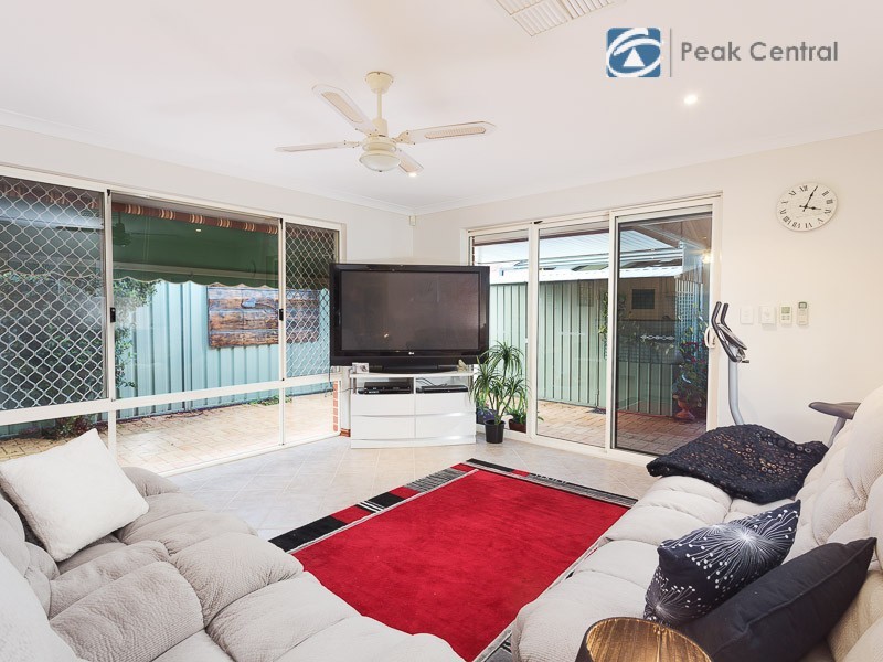 25 Jakovich Circuit, Atwell WA 6164