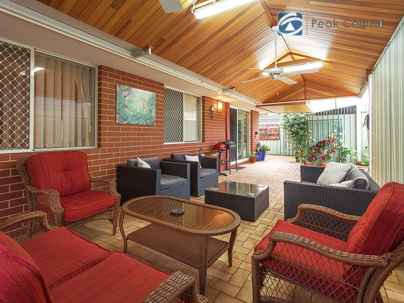 25 Jakovich Circuit, Atwell WA 6164