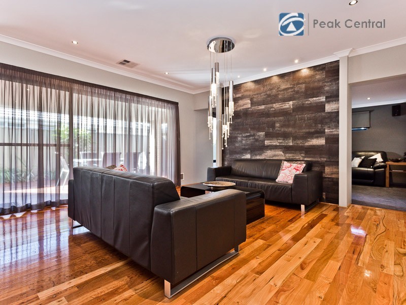 23 Cornforth Way, Piara Waters WA 6112
