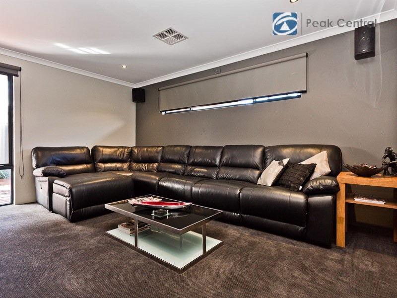 23 Cornforth Way, Piara Waters WA 6112