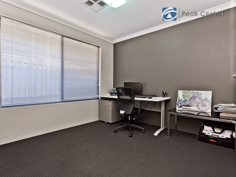 23 Cornforth Way, Piara Waters WA 6112