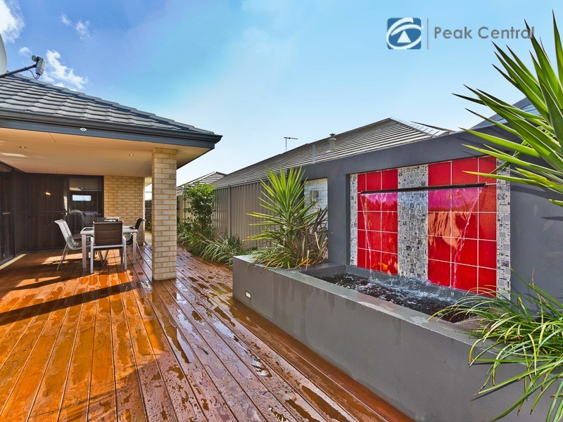 23 Cornforth Way, Piara Waters WA 6112