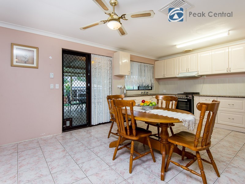 36 Kemmish Avenue, Parmelia WA 6167