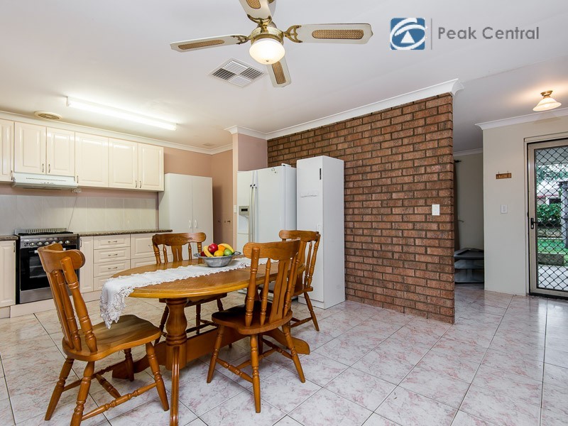 36 Kemmish Avenue, Parmelia WA 6167
