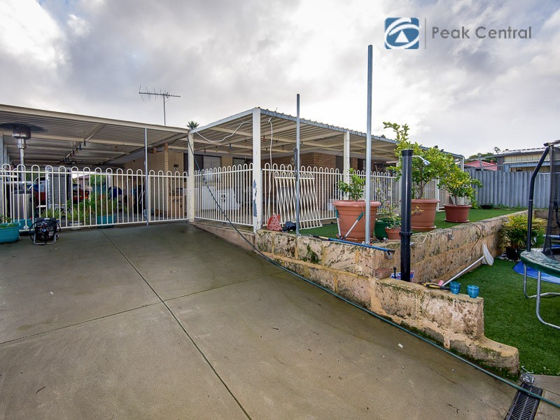 36 Kemmish Avenue, Parmelia WA 6167