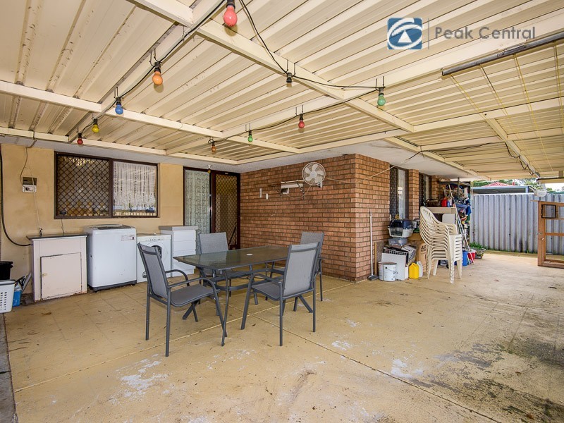 36 Kemmish Avenue, Parmelia WA 6167