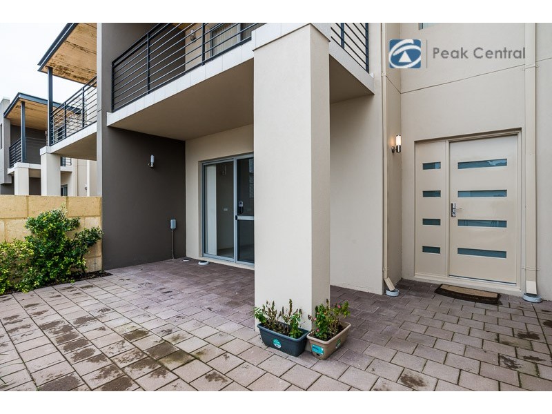 Unit 2/65 Baler Court, Hammond Park WA 6164