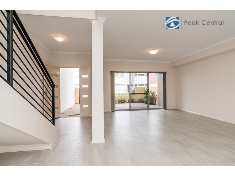 Unit 2/65 Baler Court, Hammond Park WA 6164