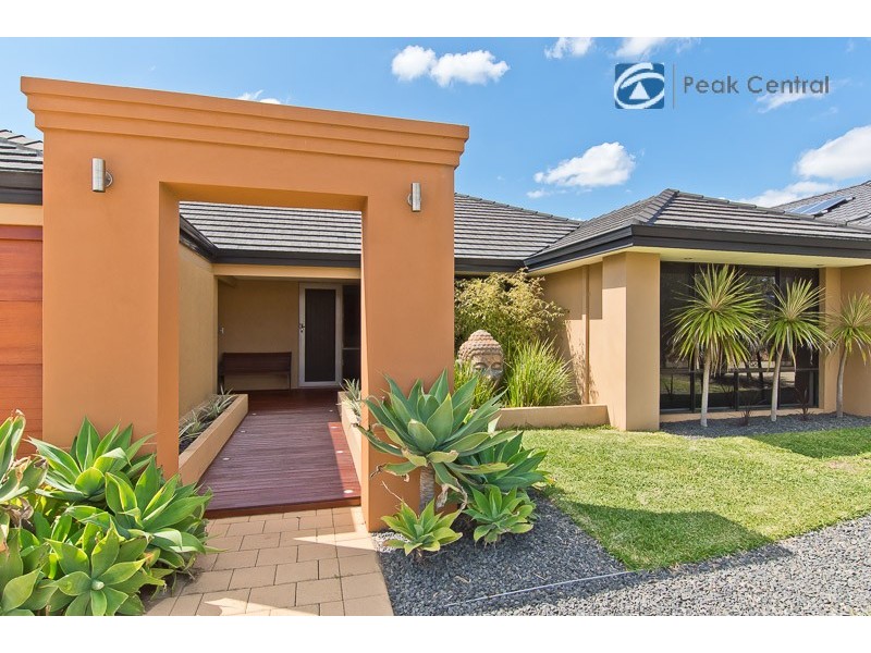 14 Plymouth Corner, Success WA 6164