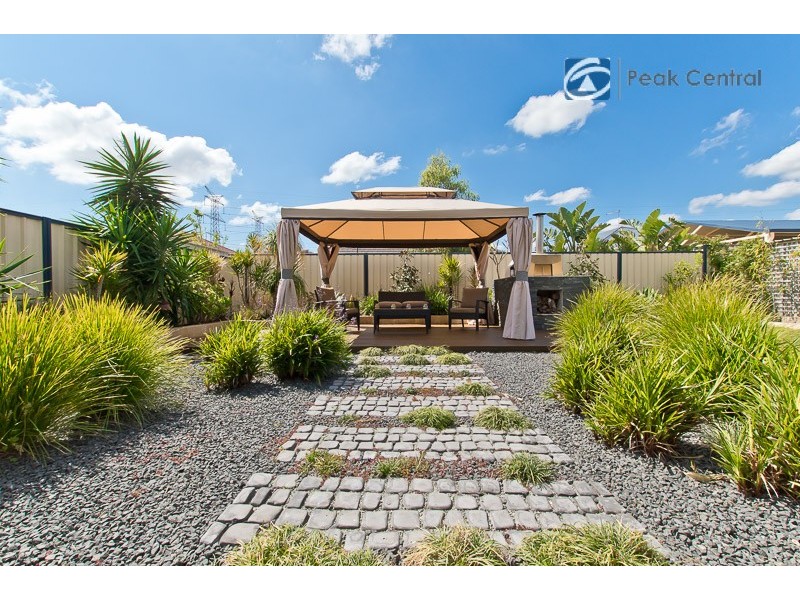 14 Plymouth Corner, Success WA 6164