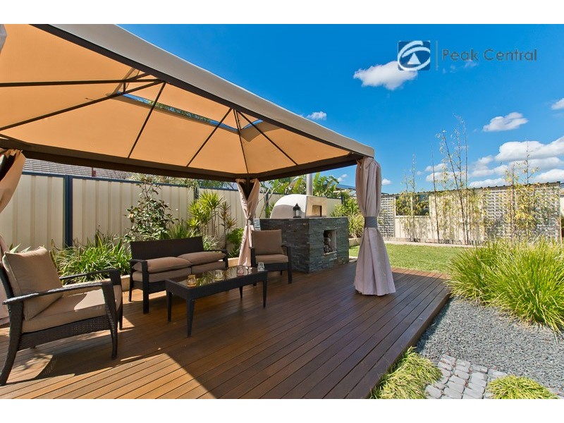 14 Plymouth Corner, Success WA 6164