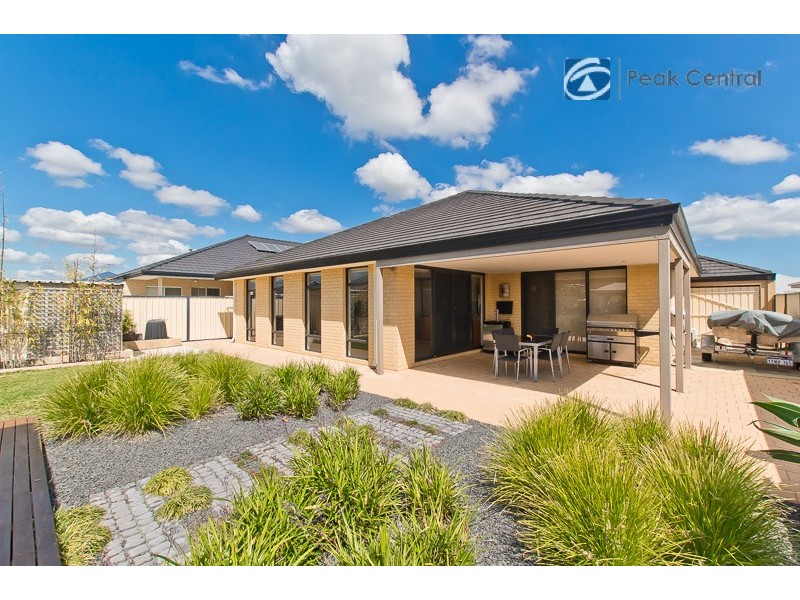 14 Plymouth Corner, Success WA 6164