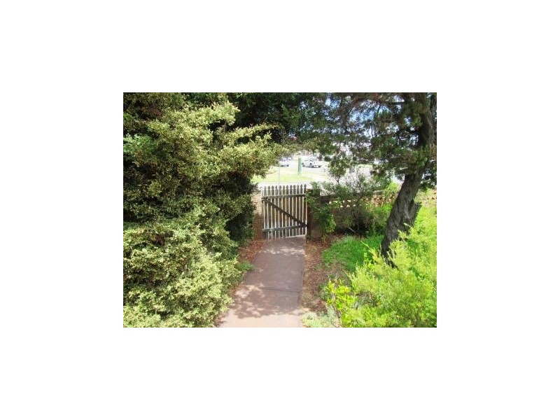 305 South Street, Hilton WA 6163