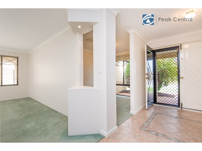 9 St Claire Gardens, Atwell WA 6164