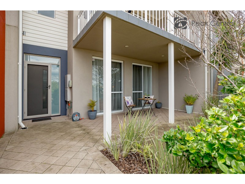 8 Congenial Loop, Atwell WA 6164