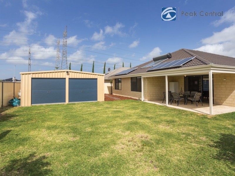 4 Knoxville Way, Success WA 6164