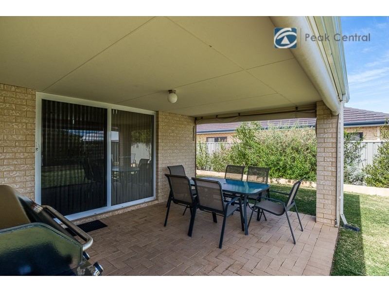 206 Lyon Road, Aubin Grove WA 6164