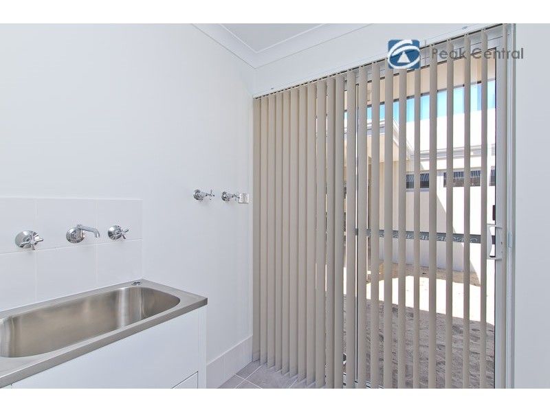 41 Bruny Meander, Wandi WA 6167