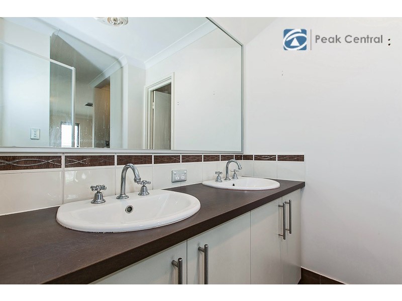 74 Comrie Road, Canning Vale WA 6155