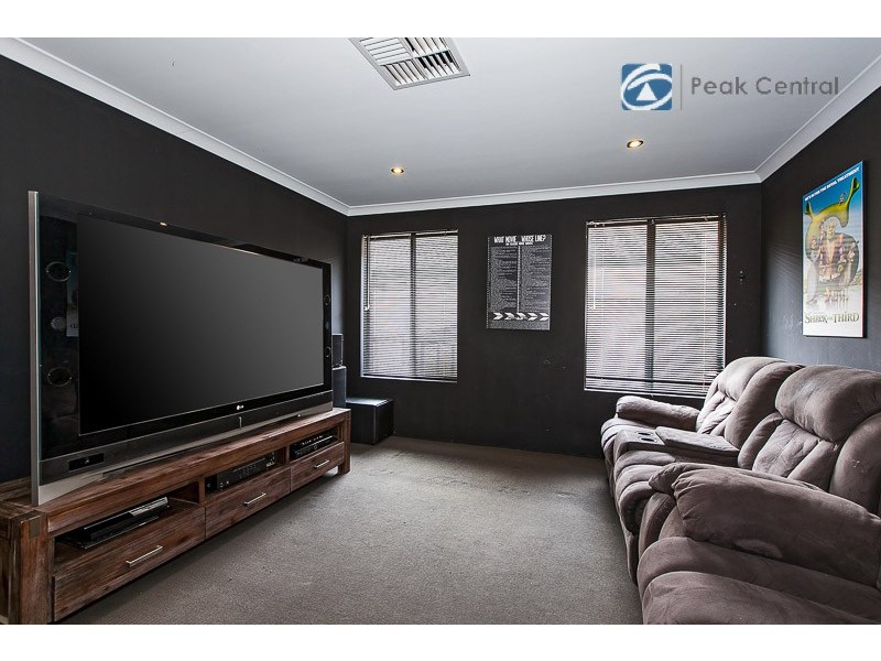 74 Comrie Road, Canning Vale WA 6155