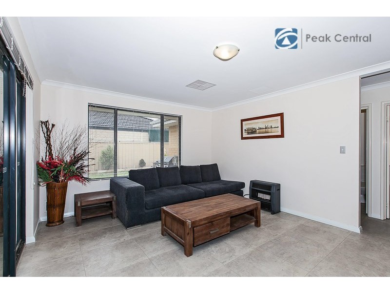 74 Comrie Road, Canning Vale WA 6155