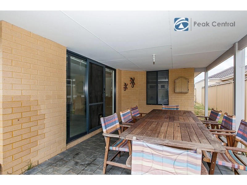 74 Comrie Road, Canning Vale WA 6155