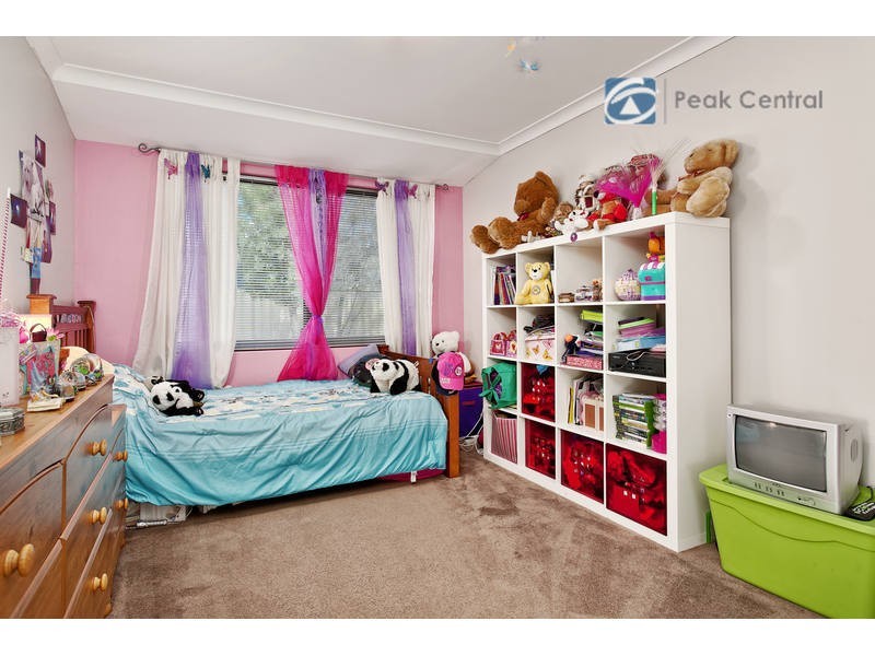 8 Tranquil Gardens, Atwell WA 6164