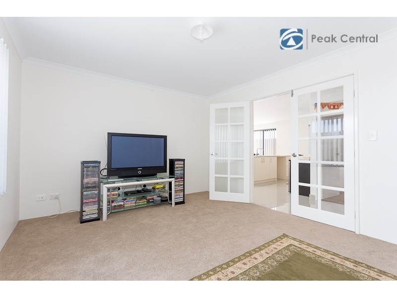 16 Apostles Corner, Wandi WA 6167