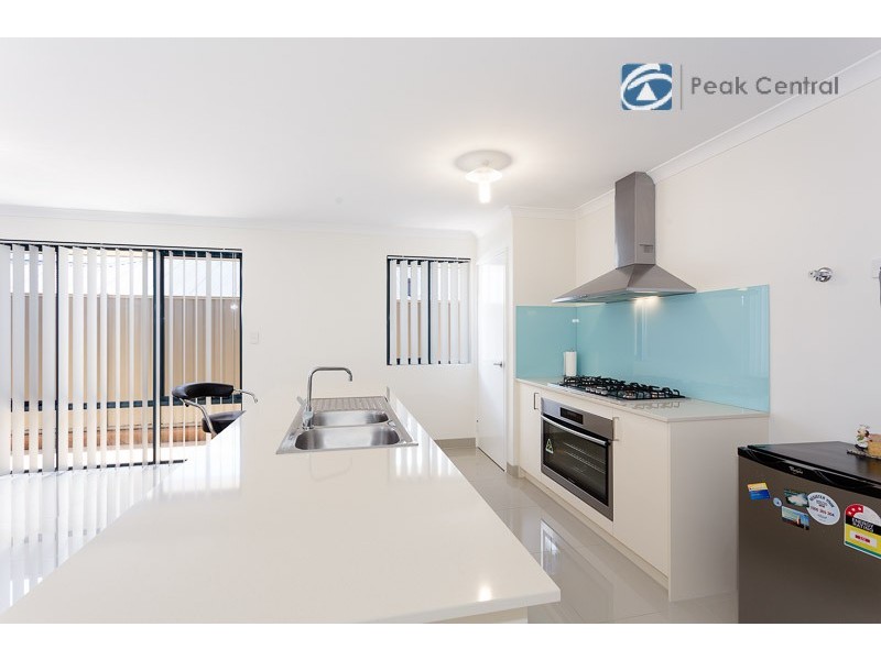 16 Apostles Corner, Wandi WA 6167