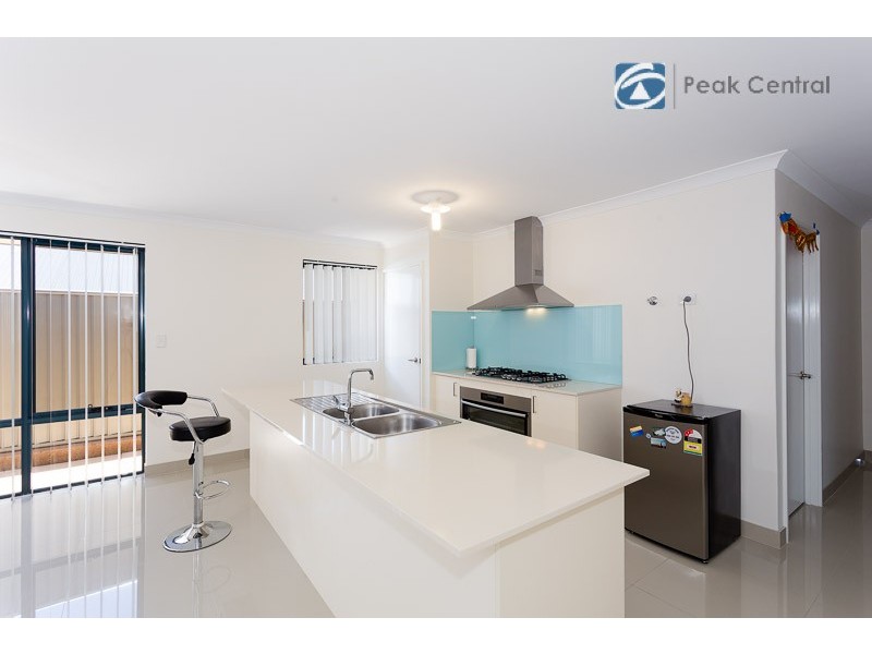 16 Apostles Corner, Wandi WA 6167