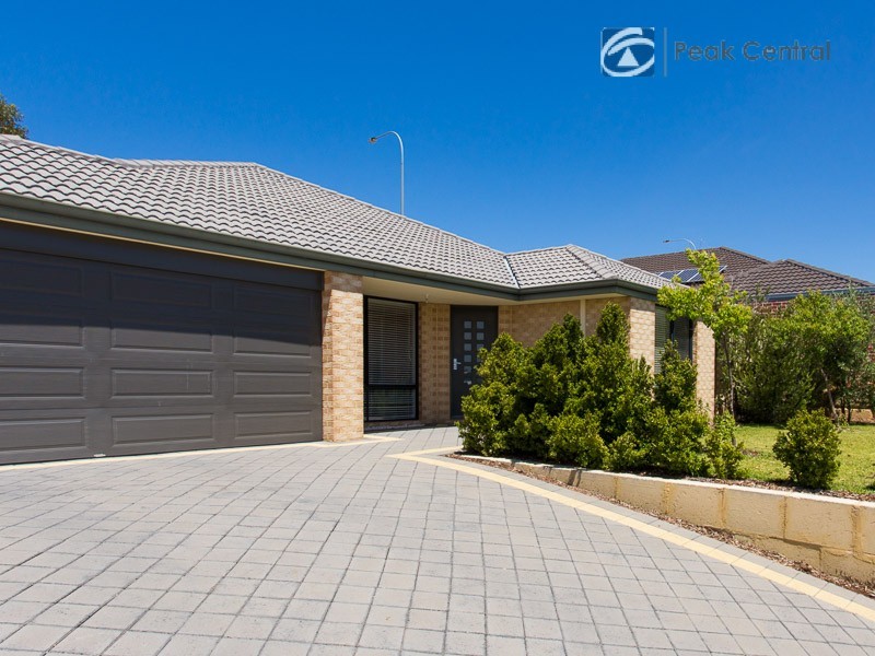 25 Wedgetail Crescent, Success WA 6164