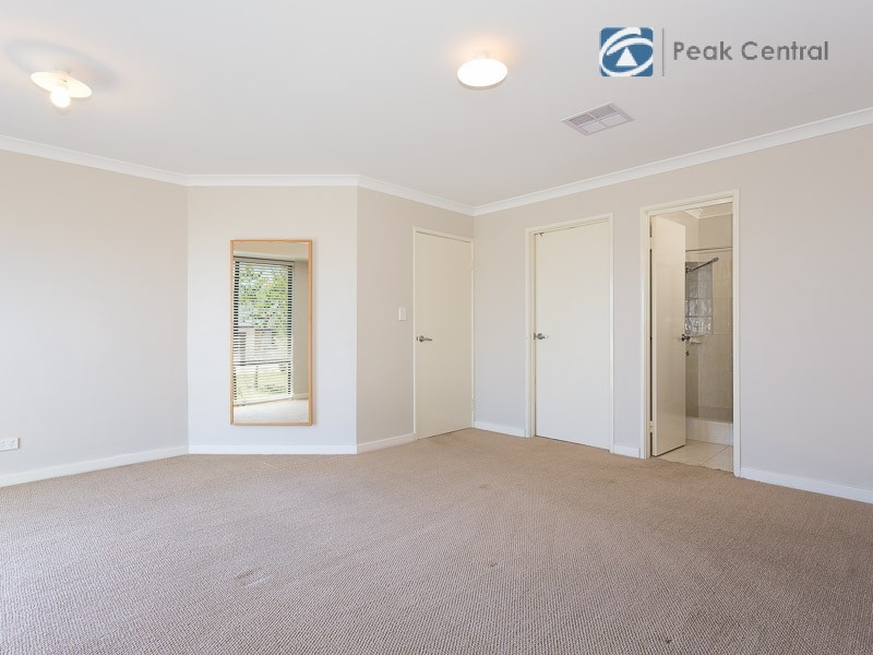 25 Wedgetail Crescent, Success WA 6164