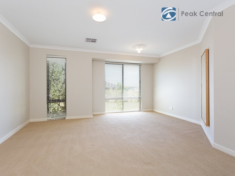 25 Wedgetail Crescent, Success WA 6164