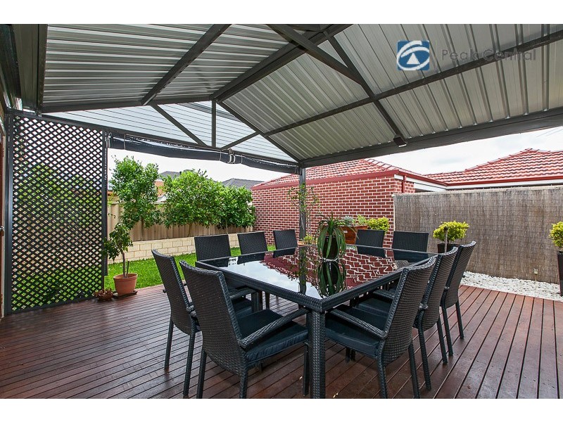 31 Windchime Terrace, Atwell WA 6164