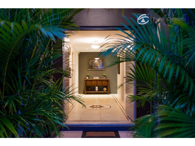 9 Kinsale Parkway, Canning Vale WA 6155