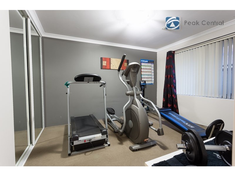 9 Kinsale Parkway, Canning Vale WA 6155