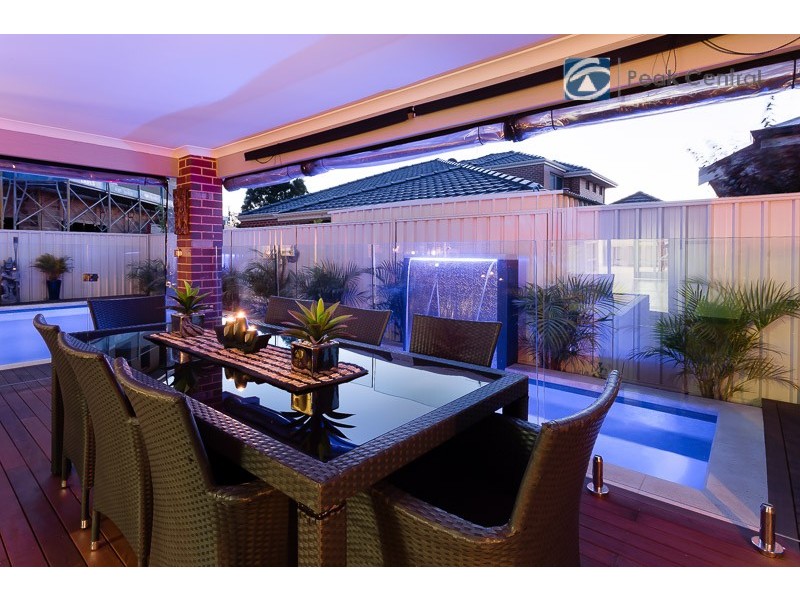 9 Kinsale Parkway, Canning Vale WA 6155