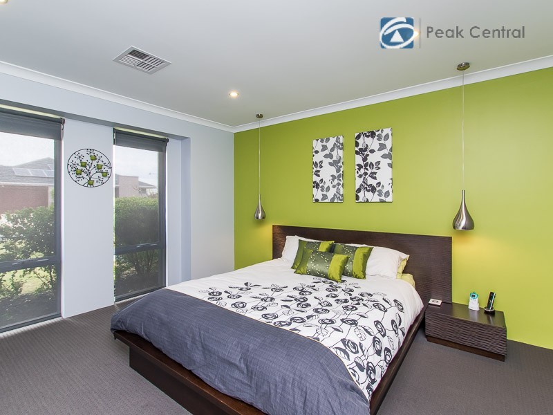 38 Normanby Bend, Success WA 6164