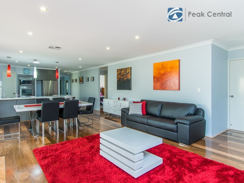 38 Normanby Bend, Success WA 6164