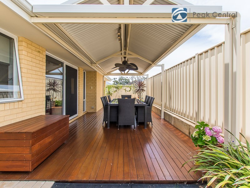 38 Normanby Bend, Success WA 6164