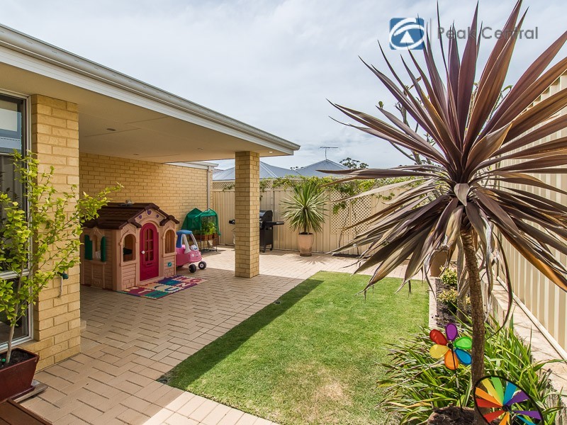 38 Normanby Bend, Success WA 6164