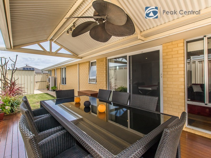 38 Normanby Bend, Success WA 6164