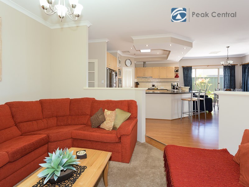 19 Dryandra Elbow, Atwell WA 6164