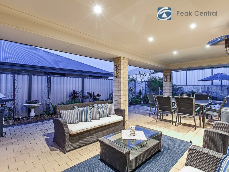 22 Longwood Bend, Aubin Grove WA 6164