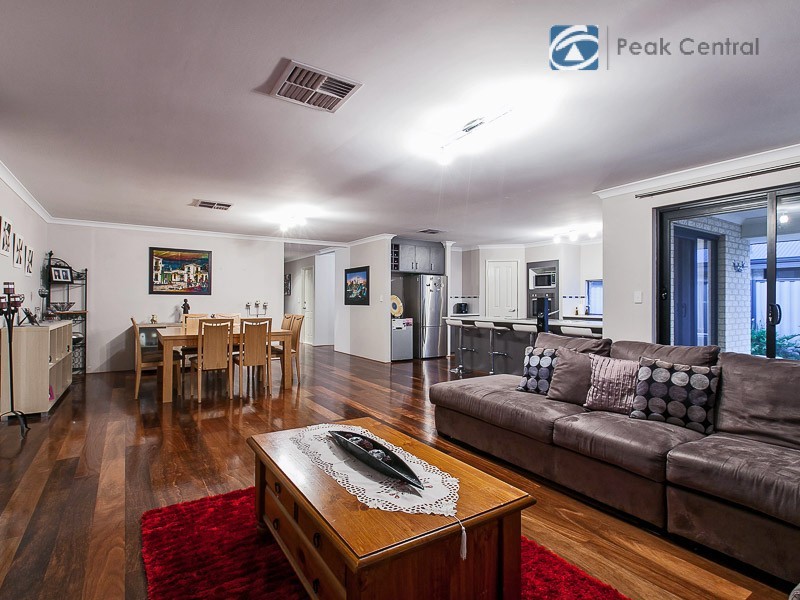 22 Longwood Bend, Aubin Grove WA 6164