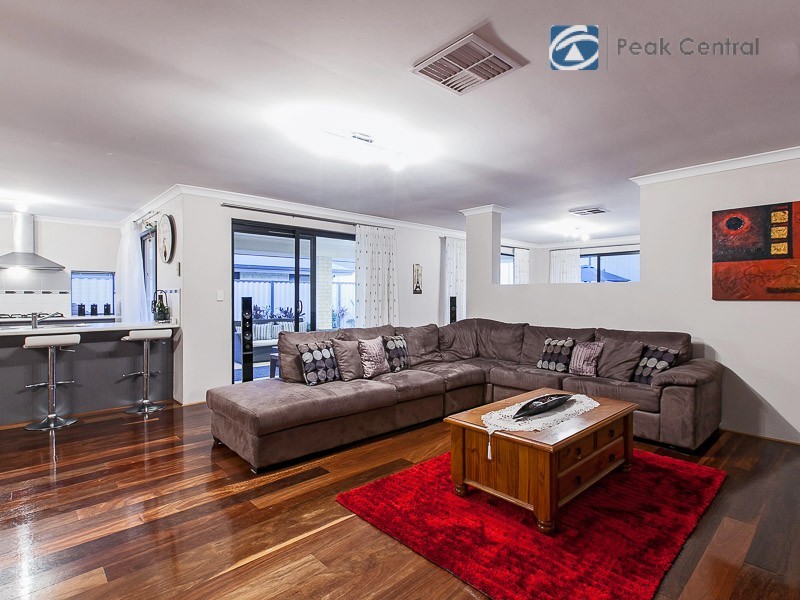 22 Longwood Bend, Aubin Grove WA 6164