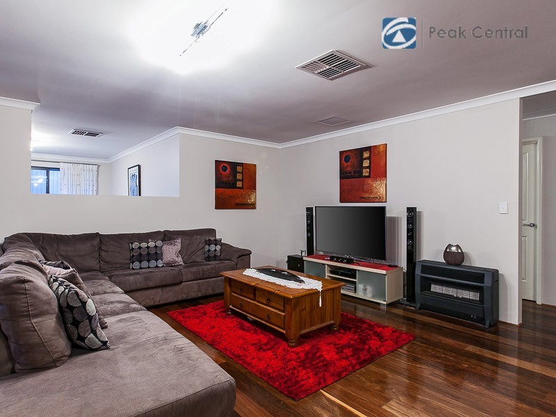 22 Longwood Bend, Aubin Grove WA 6164