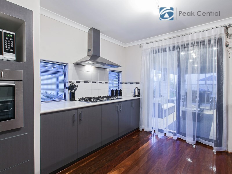 22 Longwood Bend, Aubin Grove WA 6164